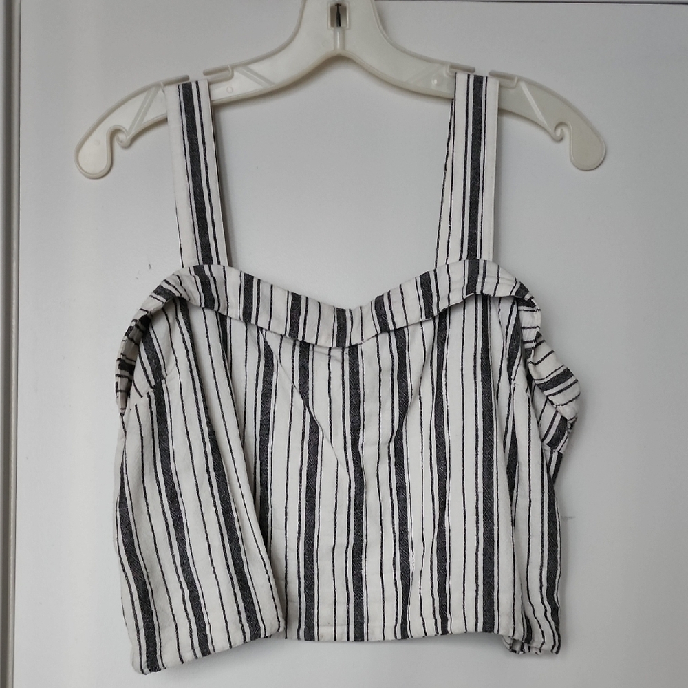 American Eagle Black and White Striped Crop Top